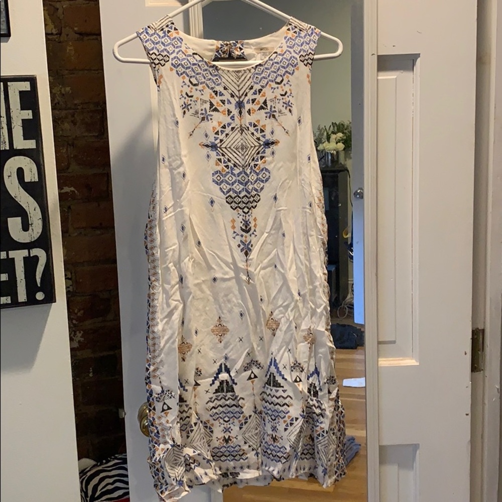 urban outfitters white shift dress!
